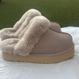 UGG Women's Disquette Slipper
